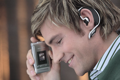 EF81_calling_headset_1_72dpi.jpg